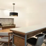 Courtyard By Marriott Mexico City Airport